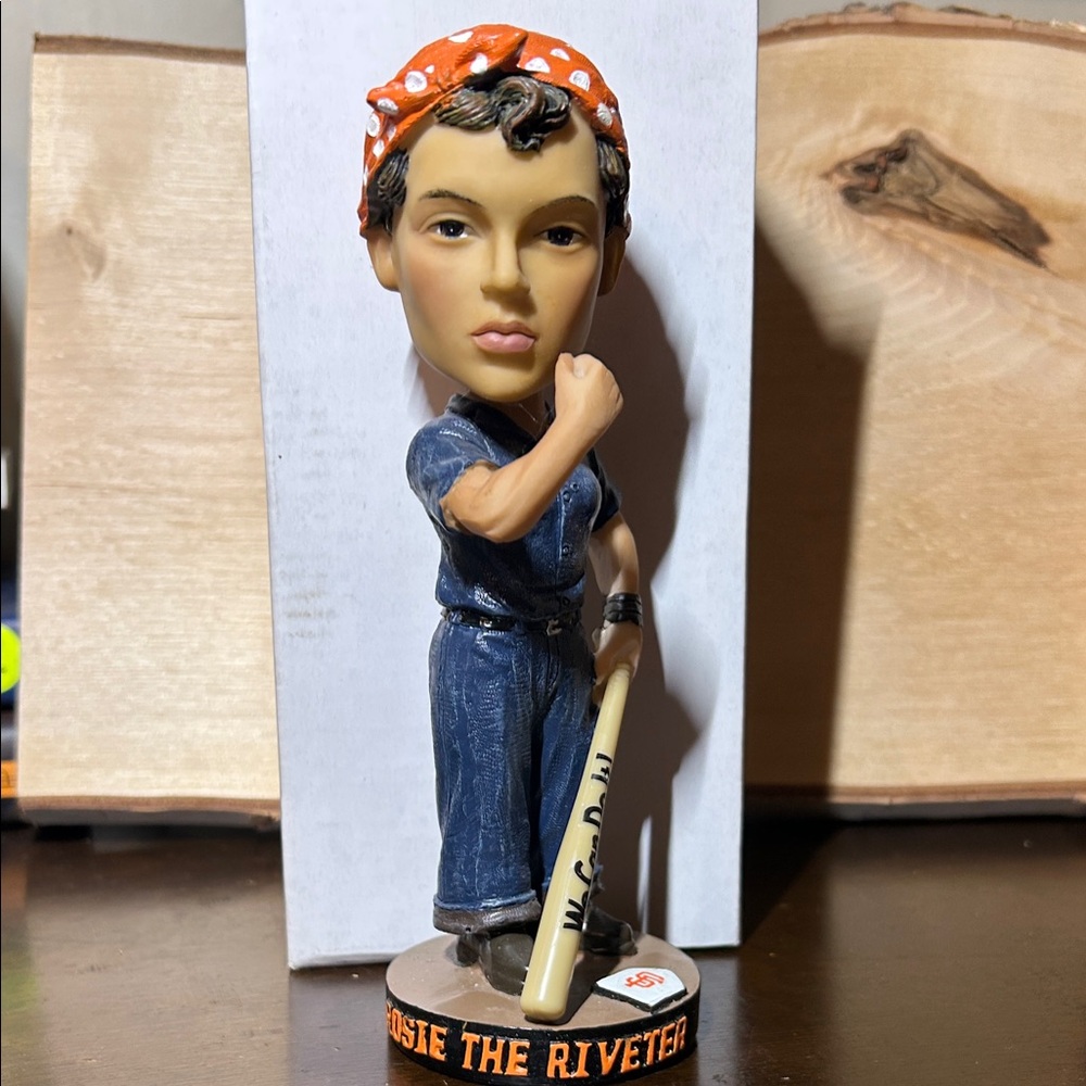 Rosie the Riveter SF Giants Bobblehead *as is*